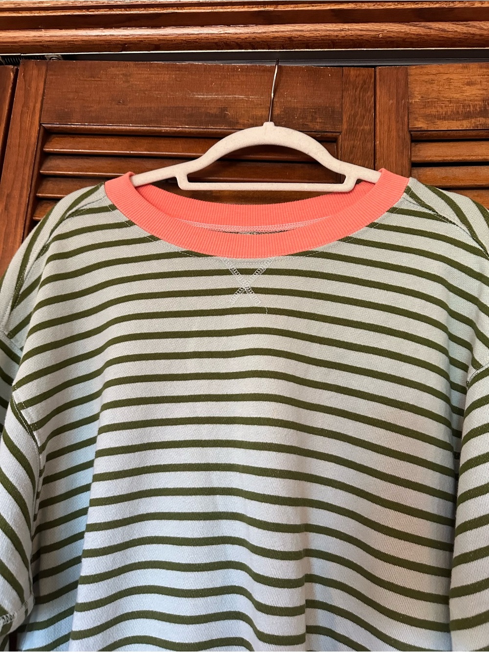 Pilcro for Anthropologie Niki Bubble Sleeve Sweatshirt Green and Coral size XS - Picture 7 of 12